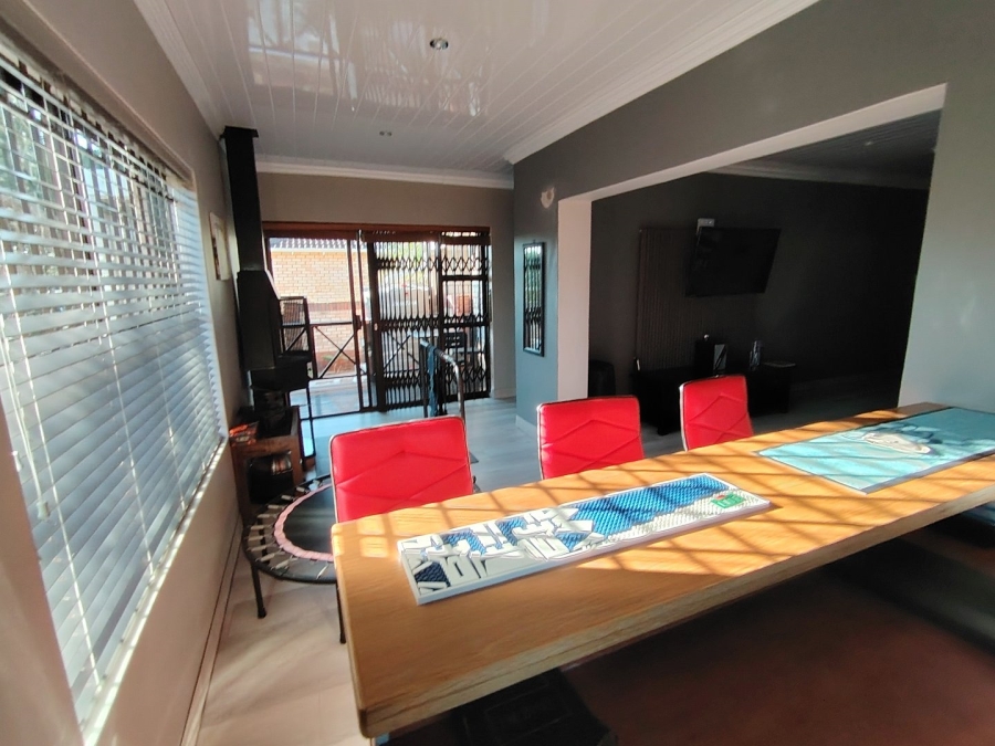 2 Bedroom Property for Sale in Walmer Downs Eastern Cape